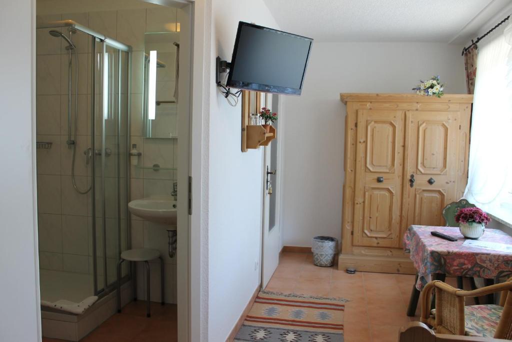 Hotel Haus Kirsch Grevenbroich Ruang foto